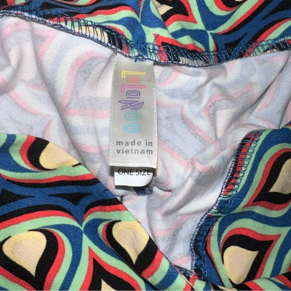 NWOT Lularoe One Size Leggings (peacock / flame / fire vibes) - Picture 2 of 3